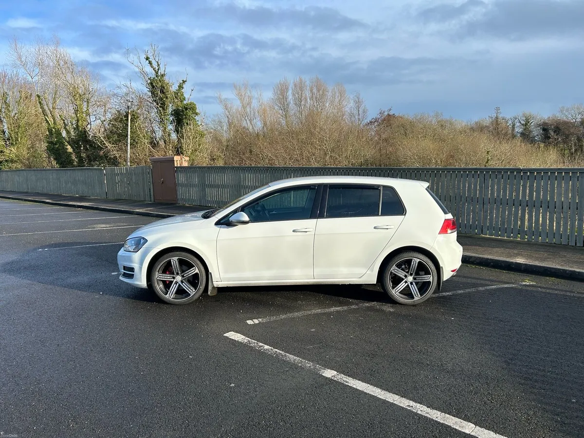 Volkswagen Golf 2016 (2 years NCT) - Image 3