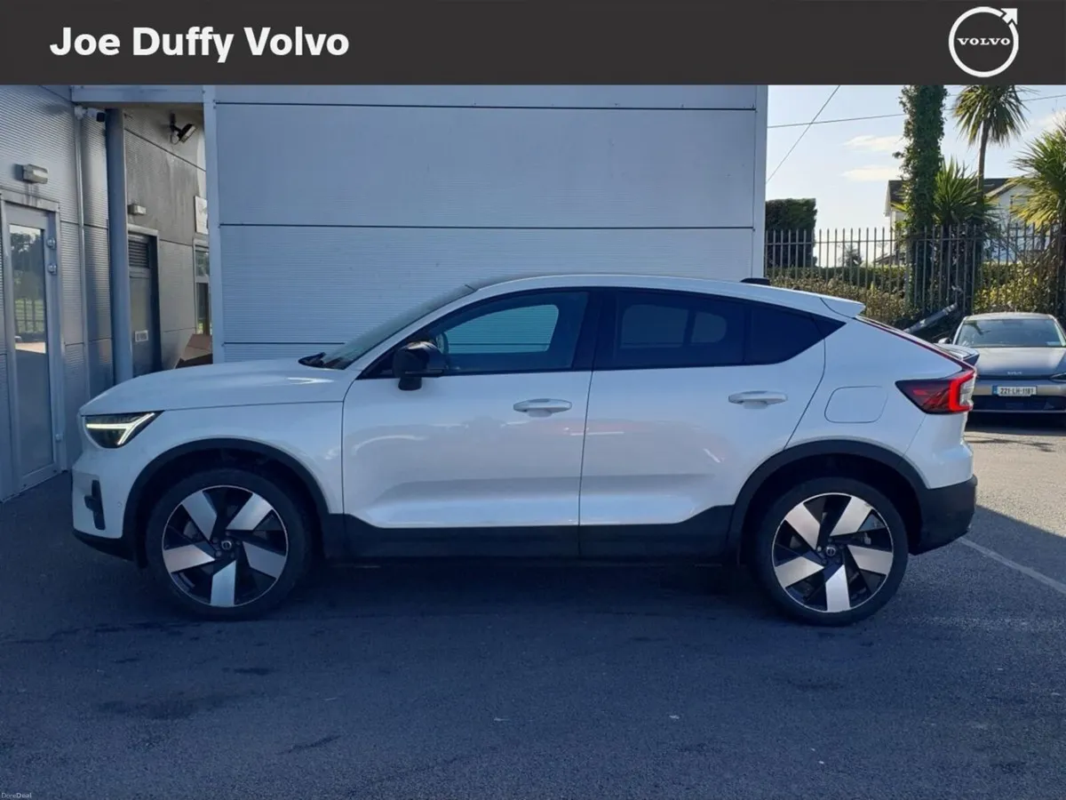 Volvo C40 Recharge BEV 231hp Ultimate - Image 3