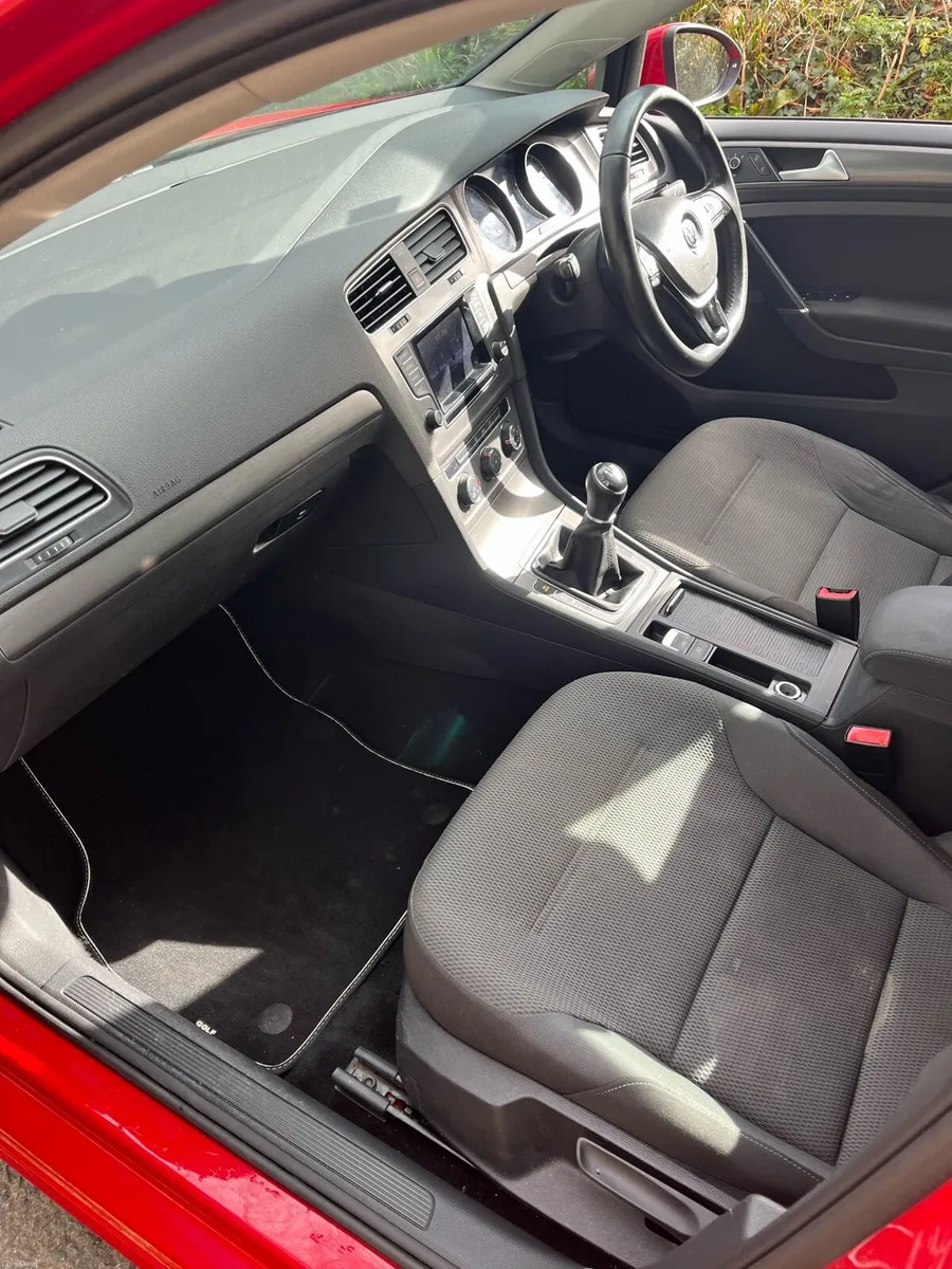 VW Golf - Image 4