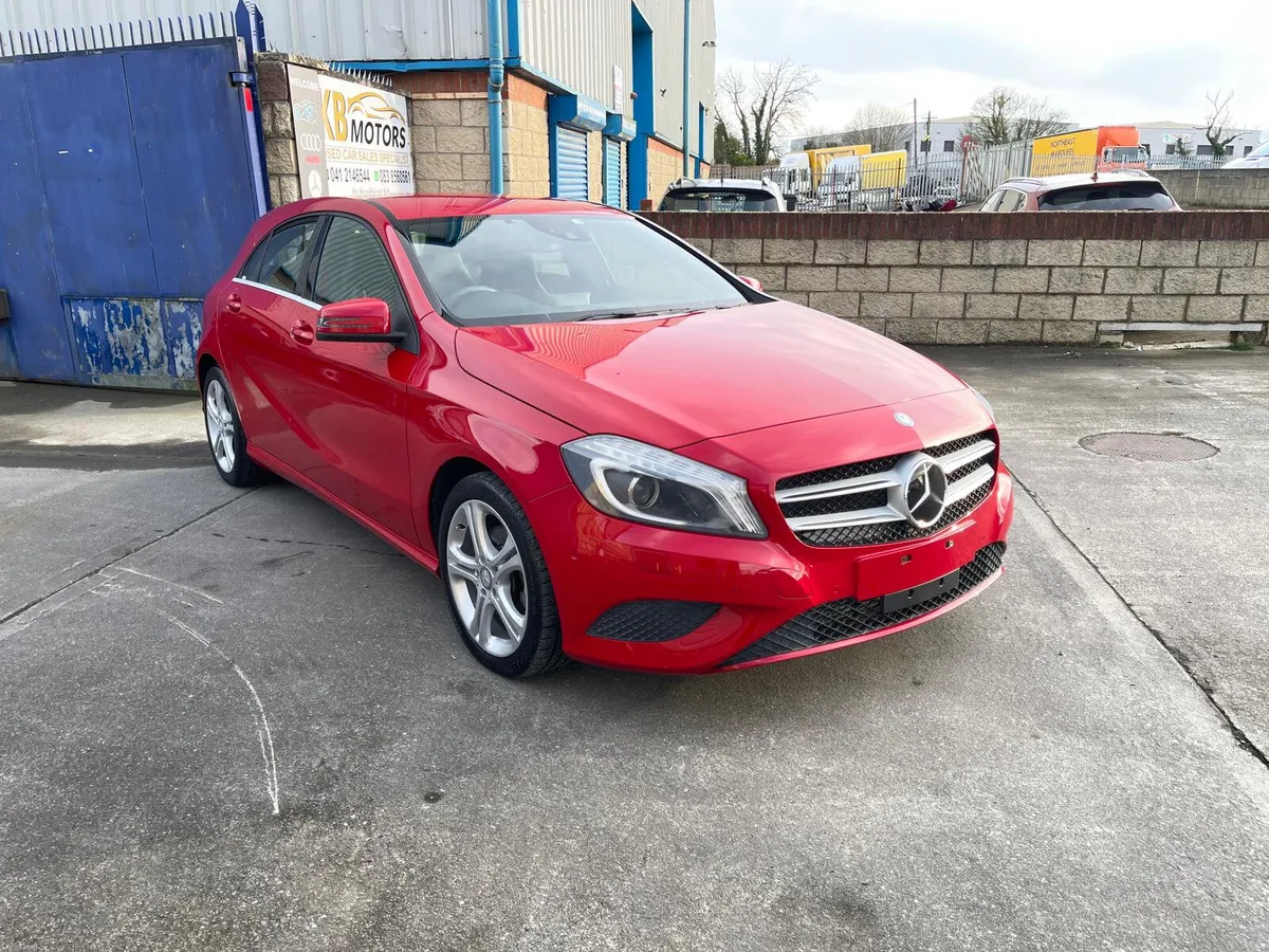 2014 MERCEDES A-CLASS 1.6  VERY LOW MILEAGE 24K KM - Image 3