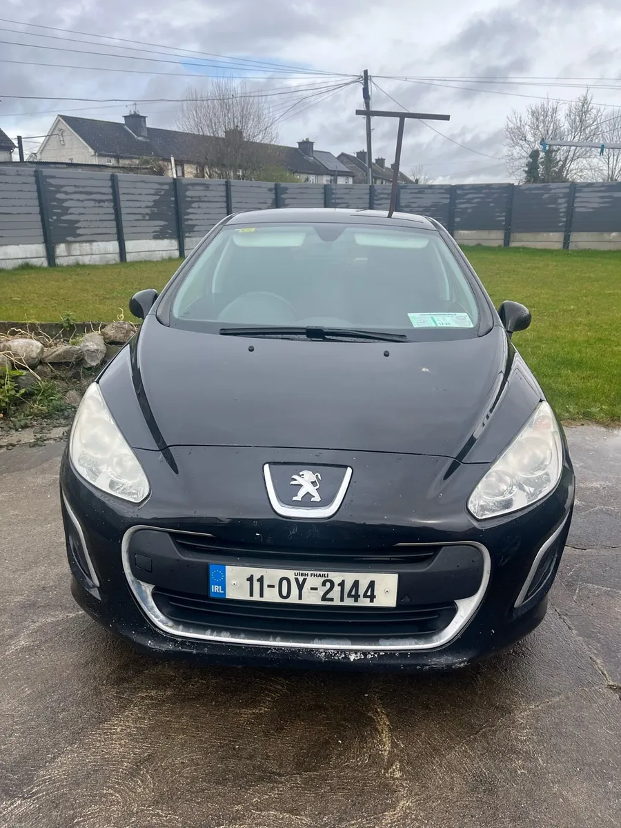 Peugeot 308 2011 - Image 2