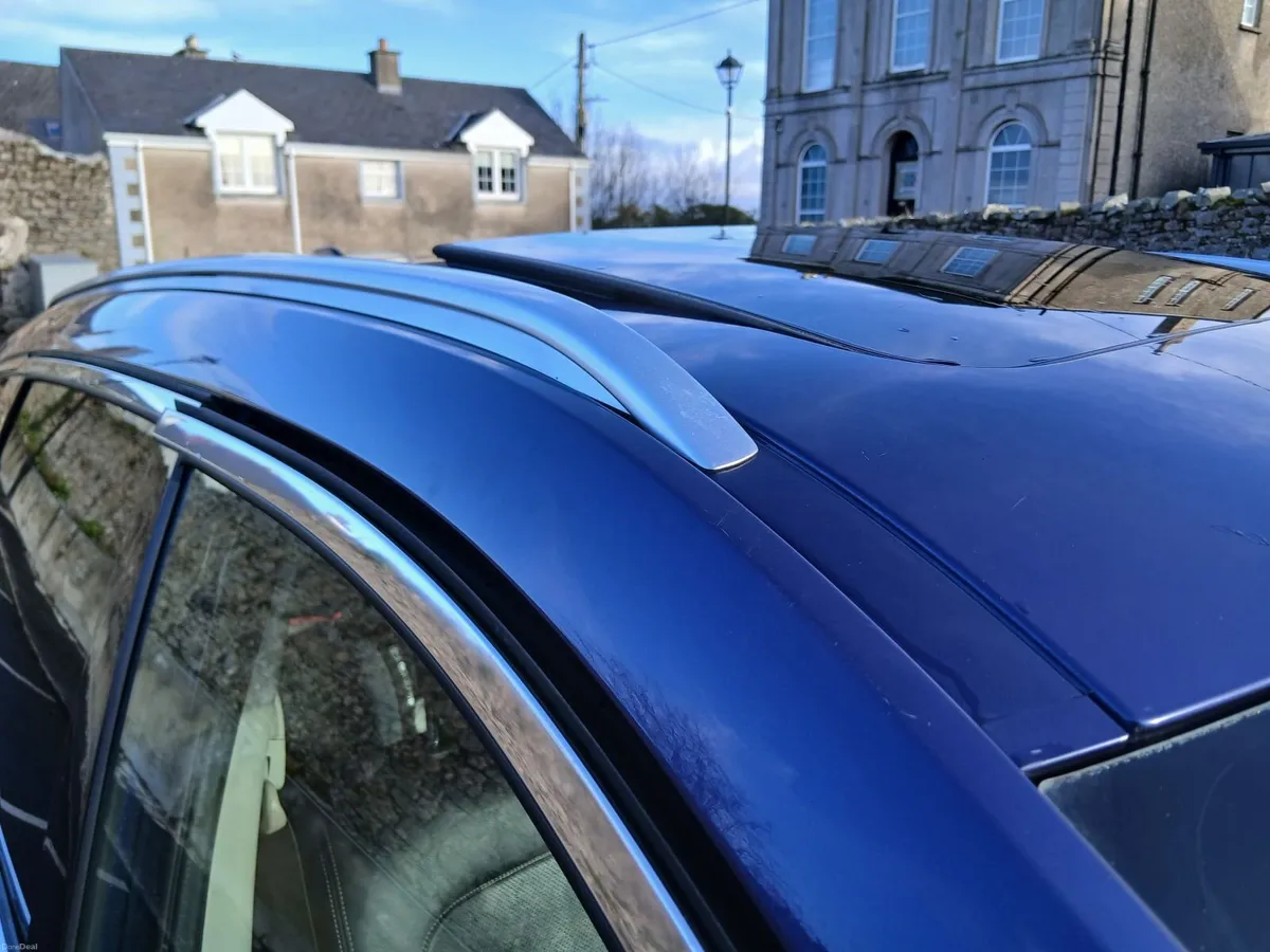 4x4 - SIG. NAV, 2.0 DIESEL 175bhp. LEATHER/SUNROOF - Image 2