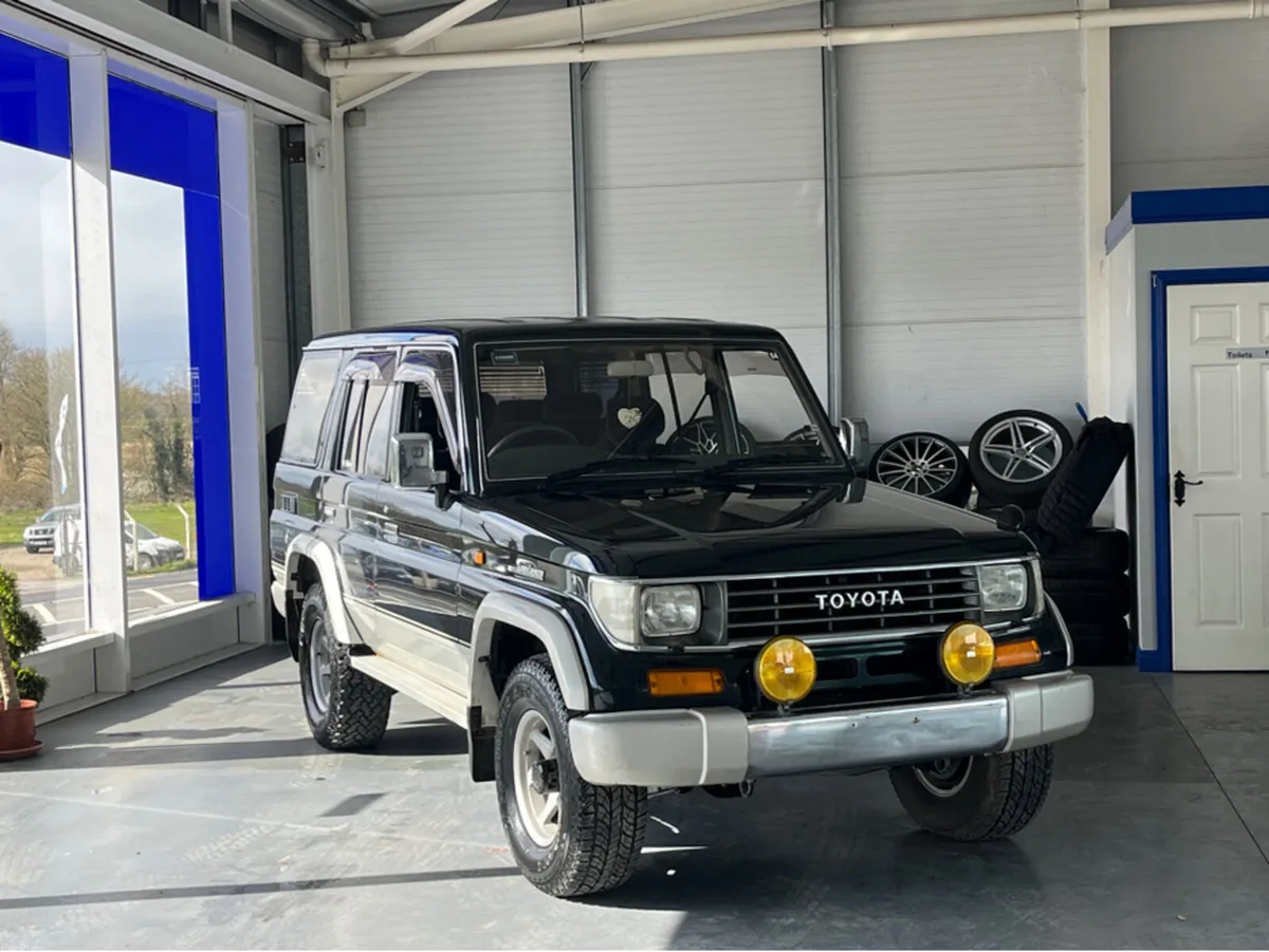 Toyota Land Cruiser SX Prado 3.0 TD 7 Seater Autom - Image 4