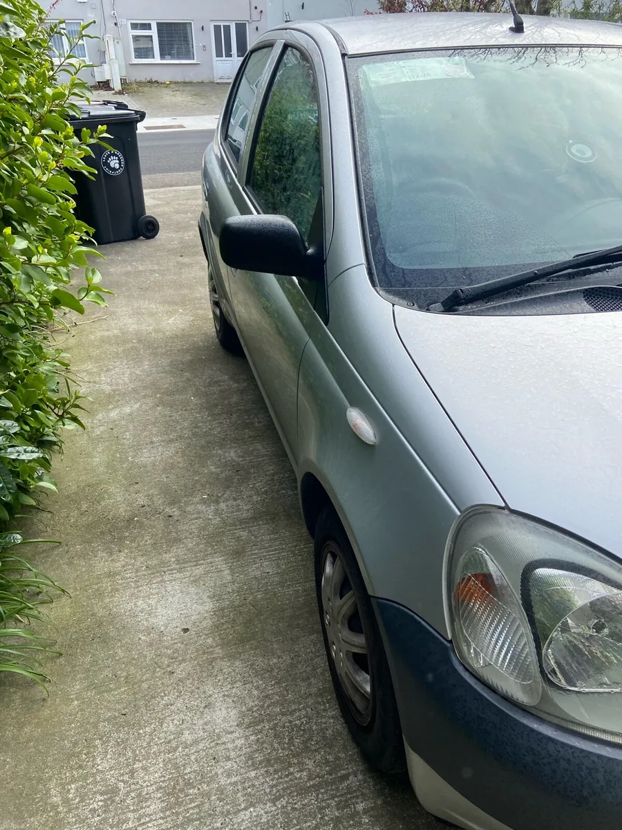 Toyota Yaris - Image 2