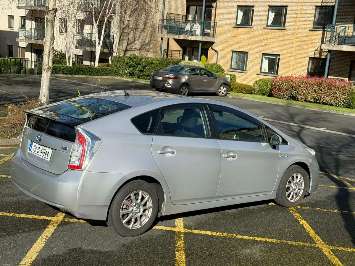 Toyota Prius 2013 157k km, excelent condition - Image 2