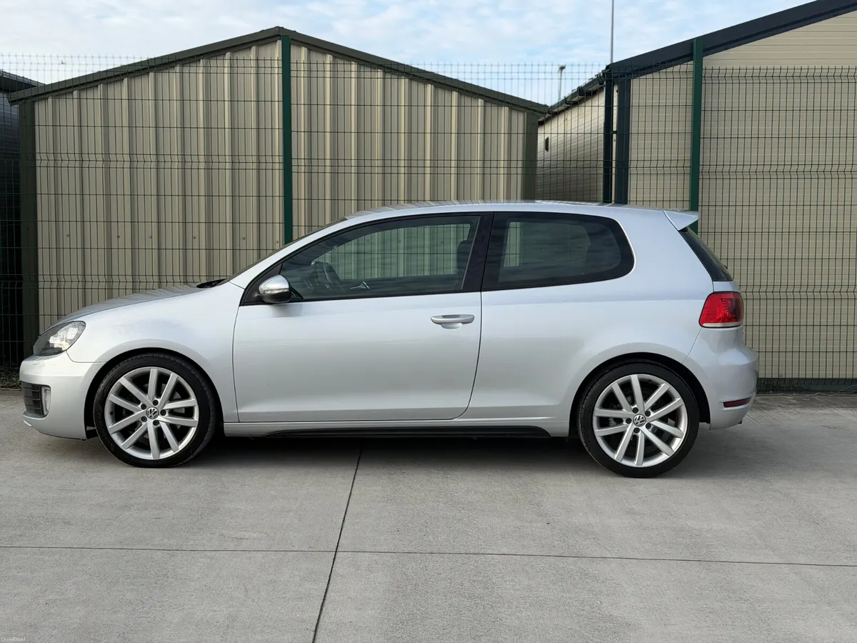 Vw Golf GTD 2010 DSG - Image 4