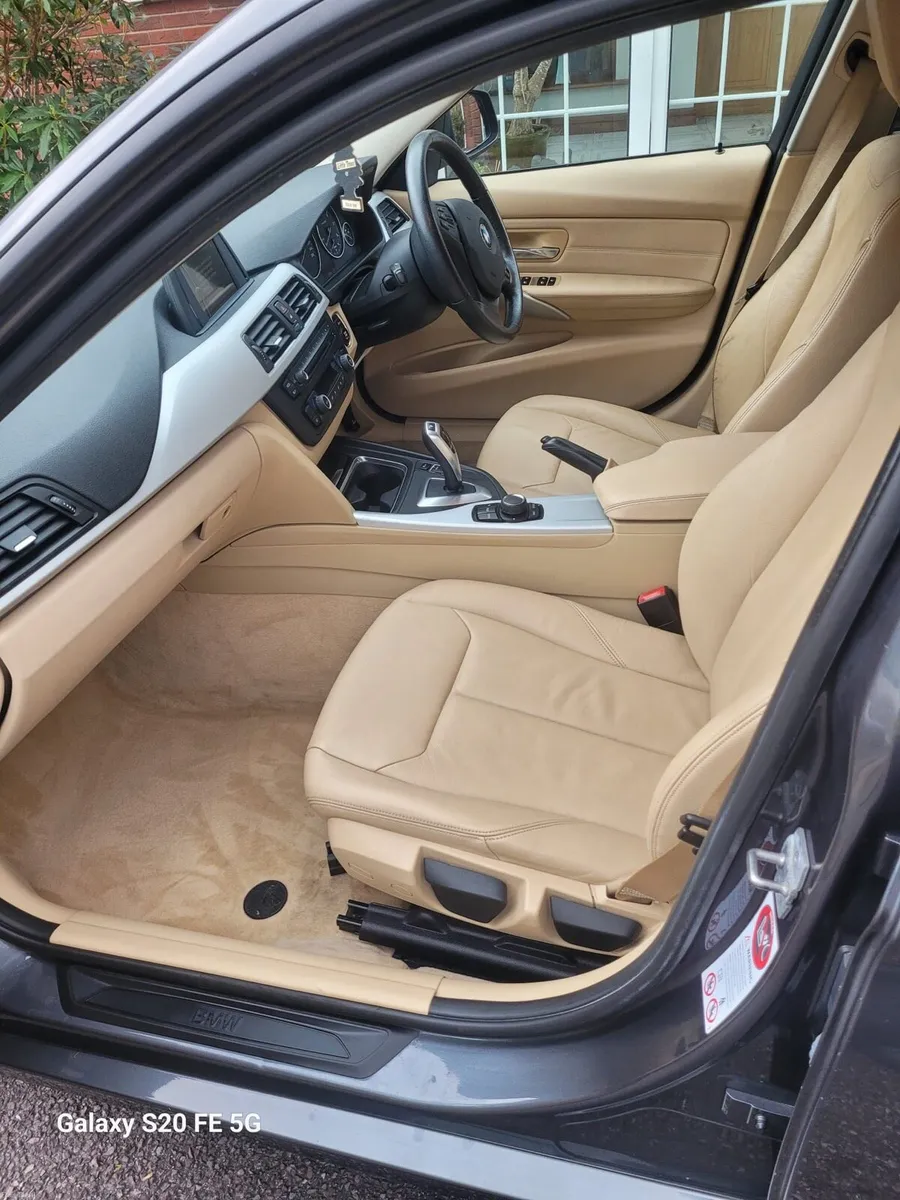 BMW 3 Series 2013 - Image 3