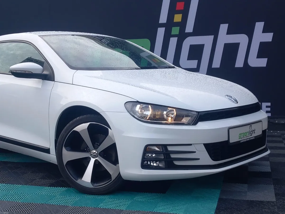 2015 Volkswagen Scirocco 1.4 Tsi Automatic Leather - Image 2