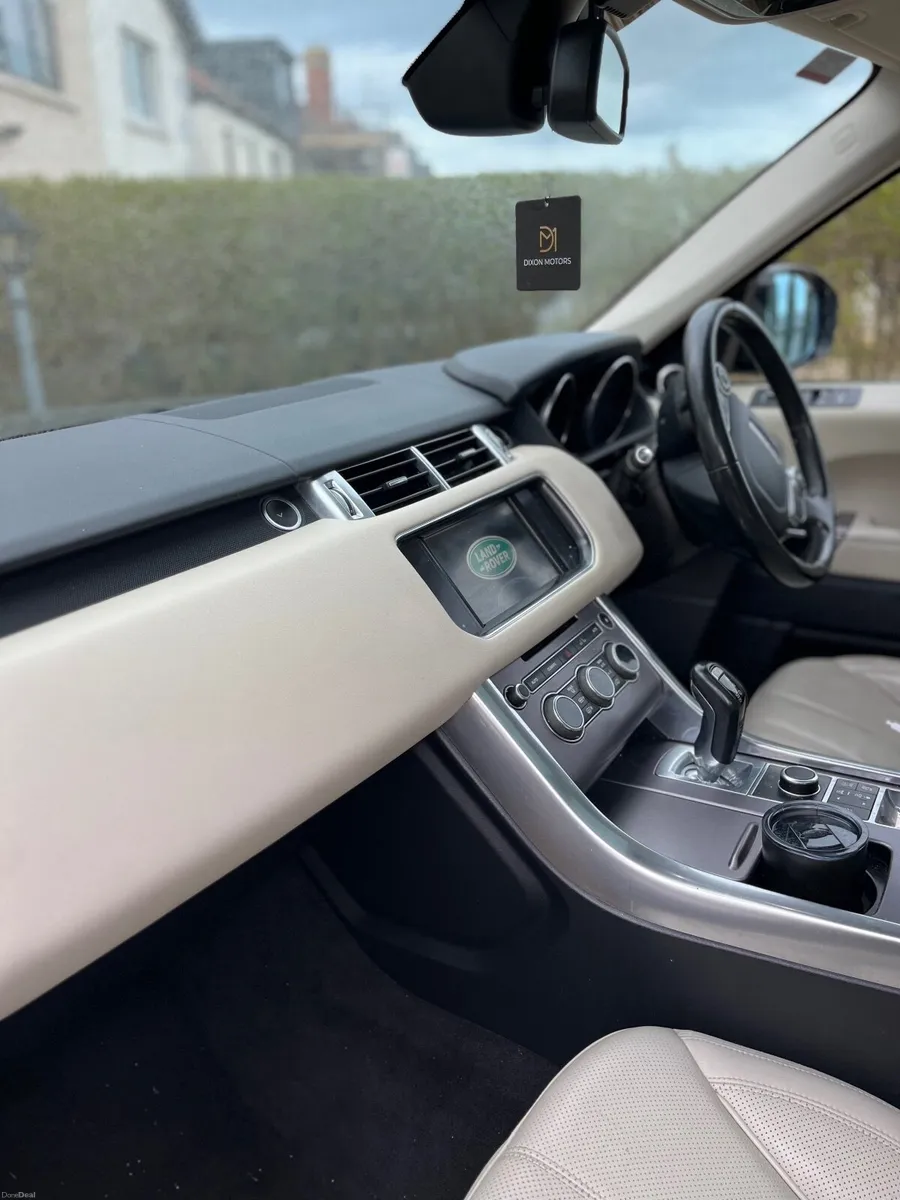 Land Rover Range Rover Sport 2015 - Image 2