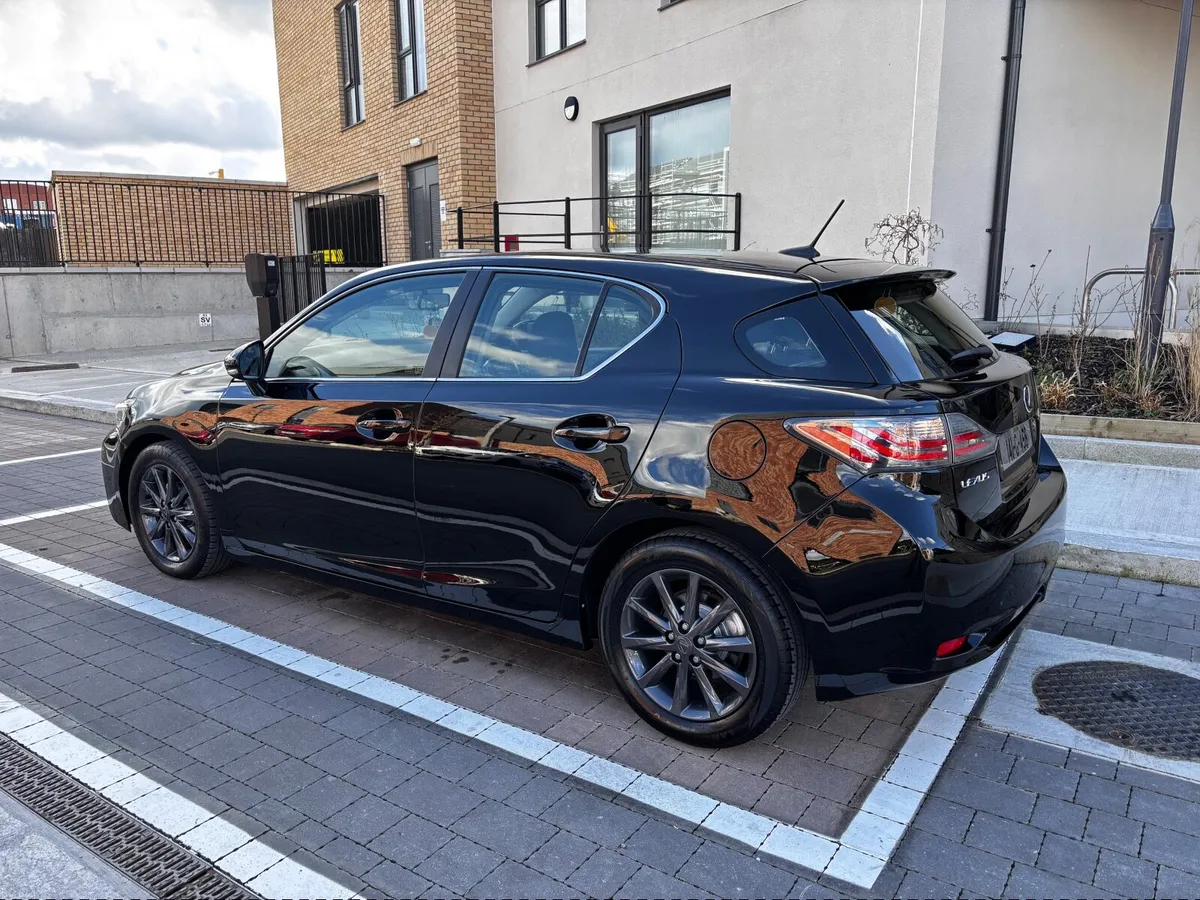 Lexus CT 2014 - Image 3