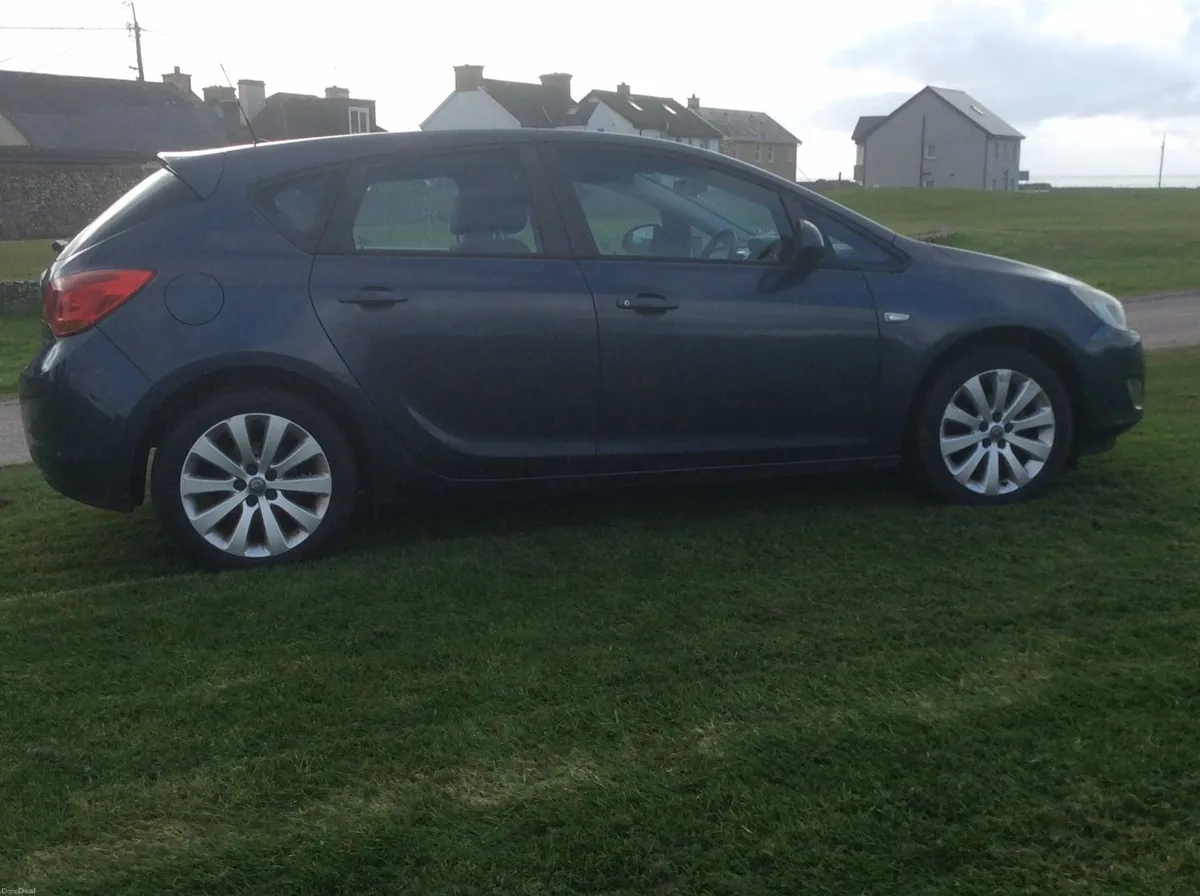 2010 Opel astra 1.4petrol NCT 4/27 - Image 4