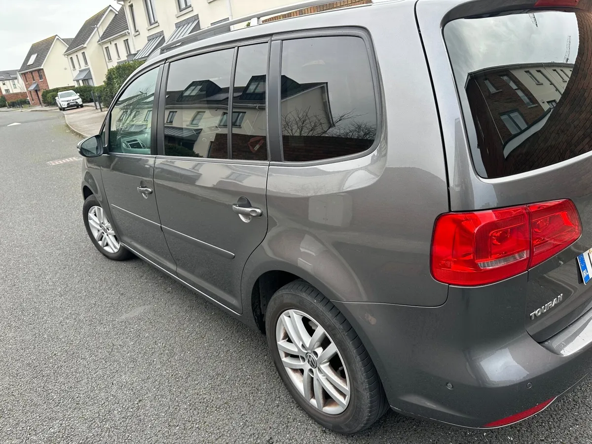 Volkswagen Touran 2014 - Image 3
