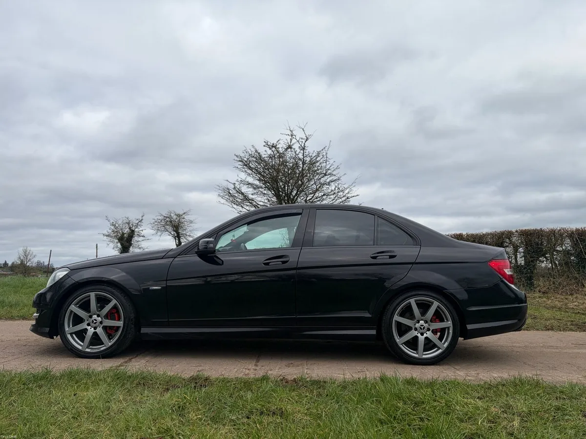 2012 Mercedes c220 - Image 4