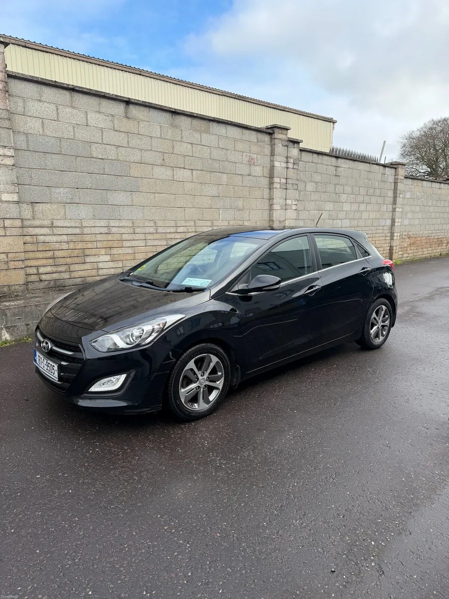 161 Hyundai i30 petrol - Image 2