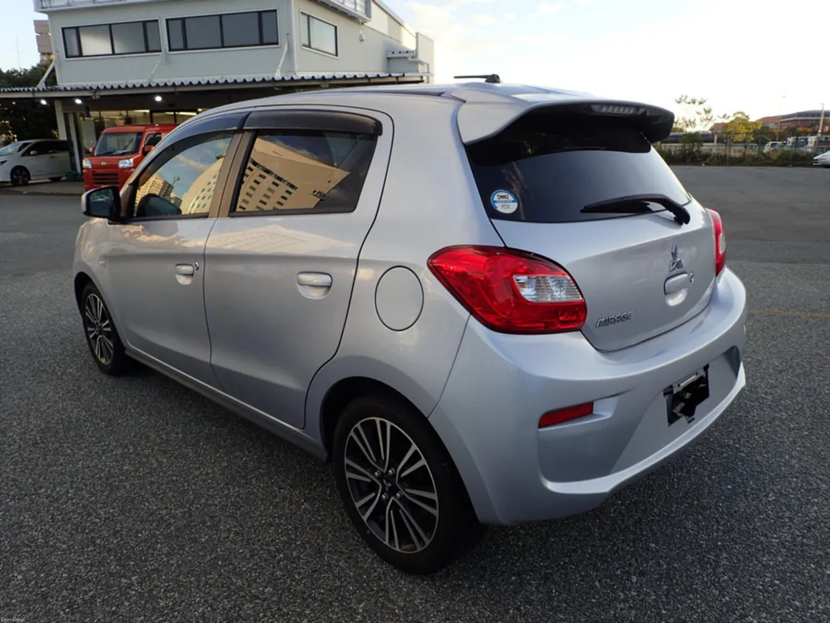 Mitsubishi Mirage 1.2 SPORTLINE PETROL CVT AUTOMAT - Image 3