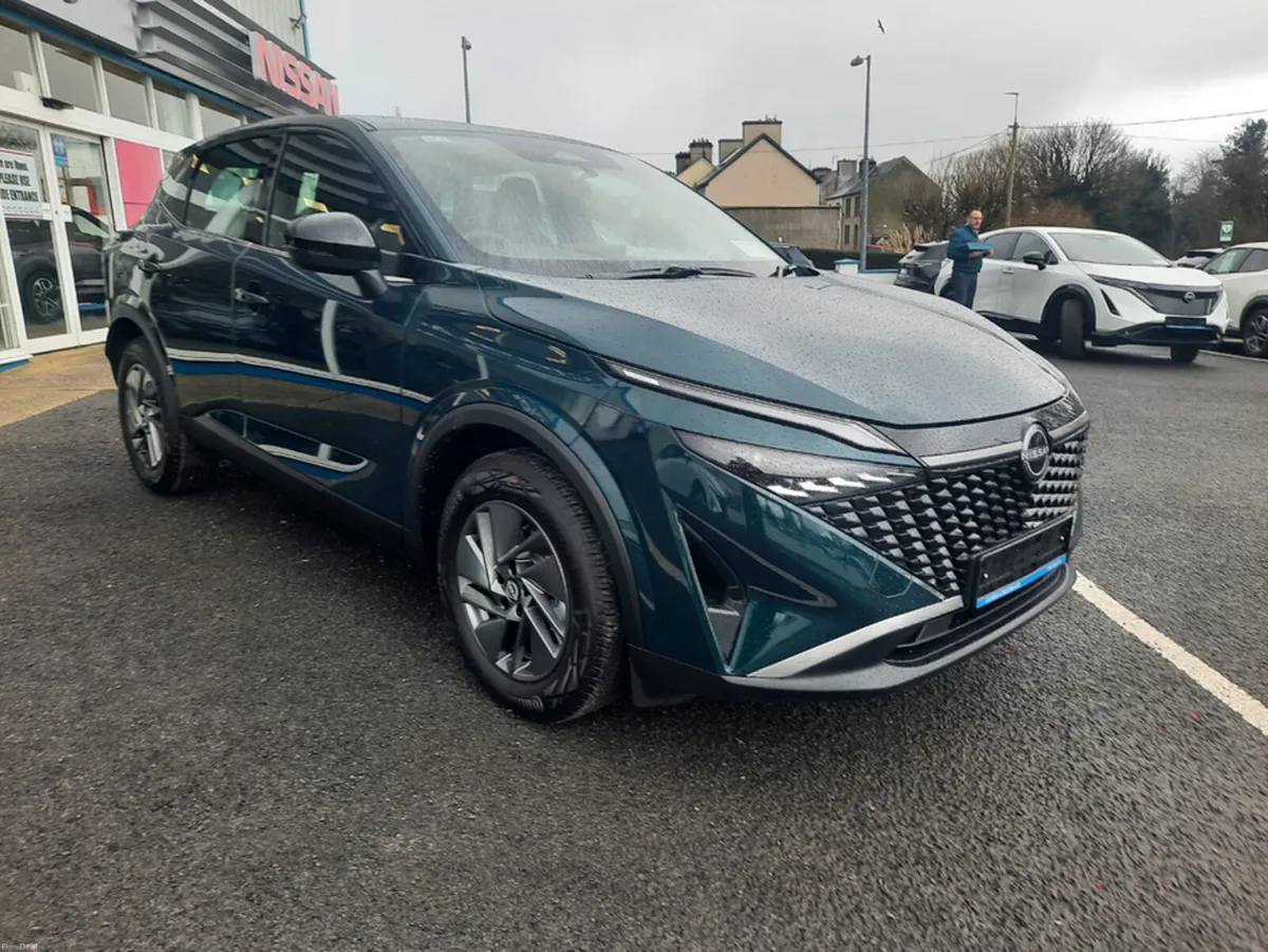 Nissan Qashqai 1.3 HYB SV - Image 3