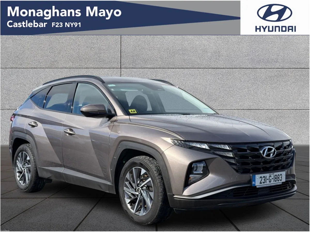 Hyundai Tucson EXECUTIVE 1.6 DIESEL 5DR - Image 1