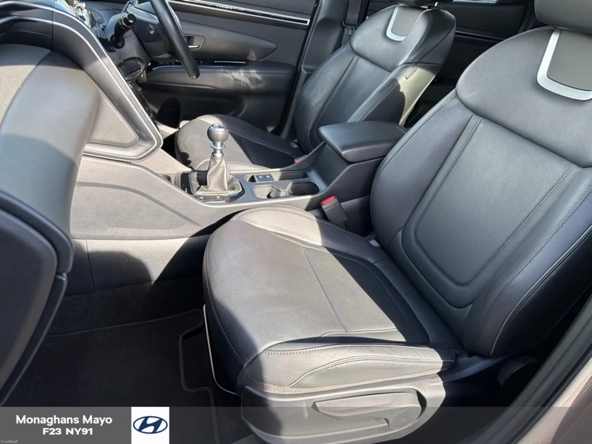 Hyundai Tucson EXECUTIVE 1.6 DIESEL 5DR - Image 4