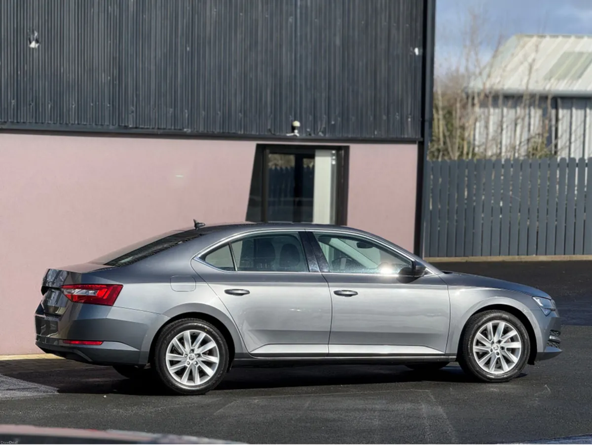 Skoda Superb LOW MILES 2022 SKODA SUPERB - Image 4
