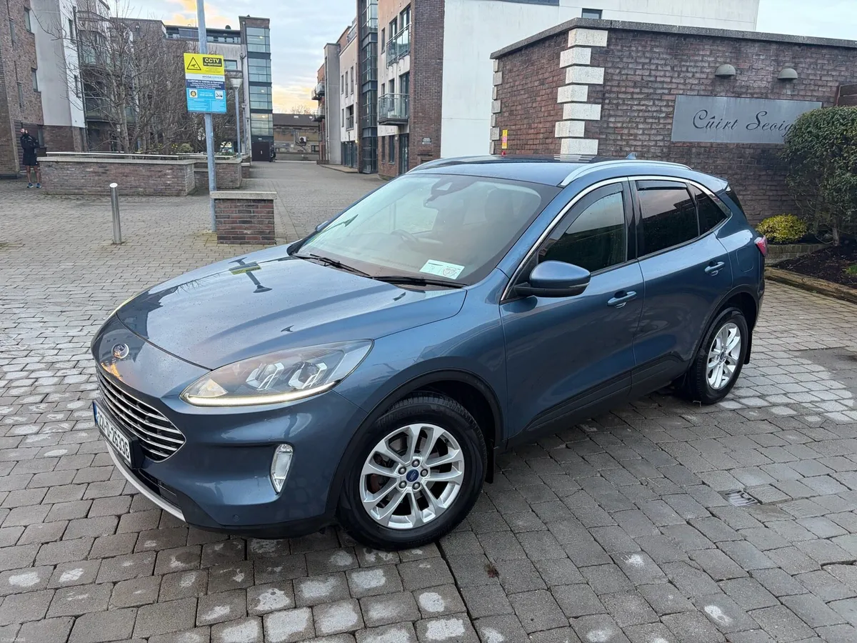 221 FORD KUGA TITANIUM - Image 2