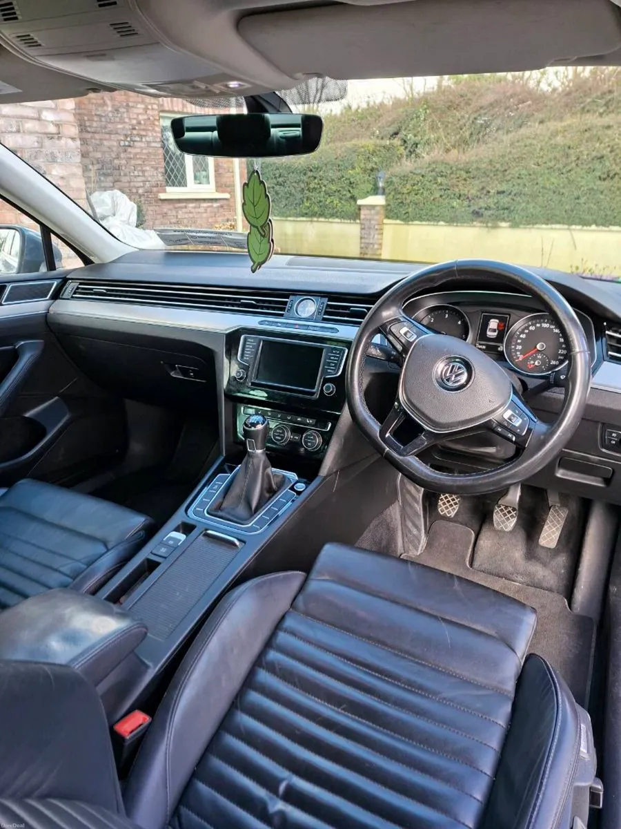Volkswagen Passat Highline TOP SPEC NCT 28/2/2028 - Image 2