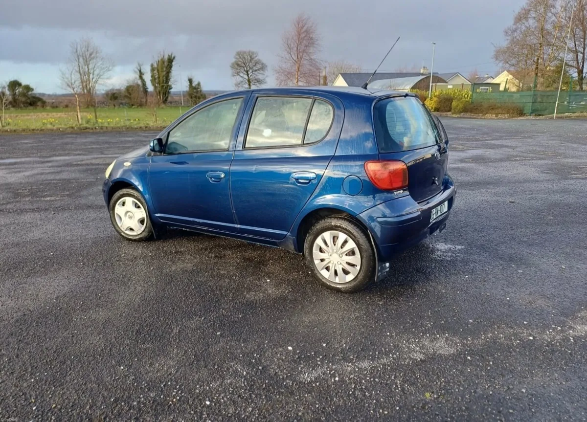 Toyota Yaris 2005 - Image 3
