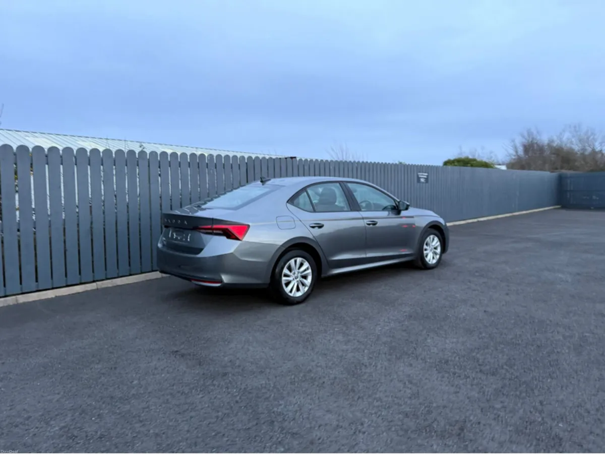 Skoda Octavia 2024 SKODA OCTAVIA SALOON SE TECHNOL - Image 4