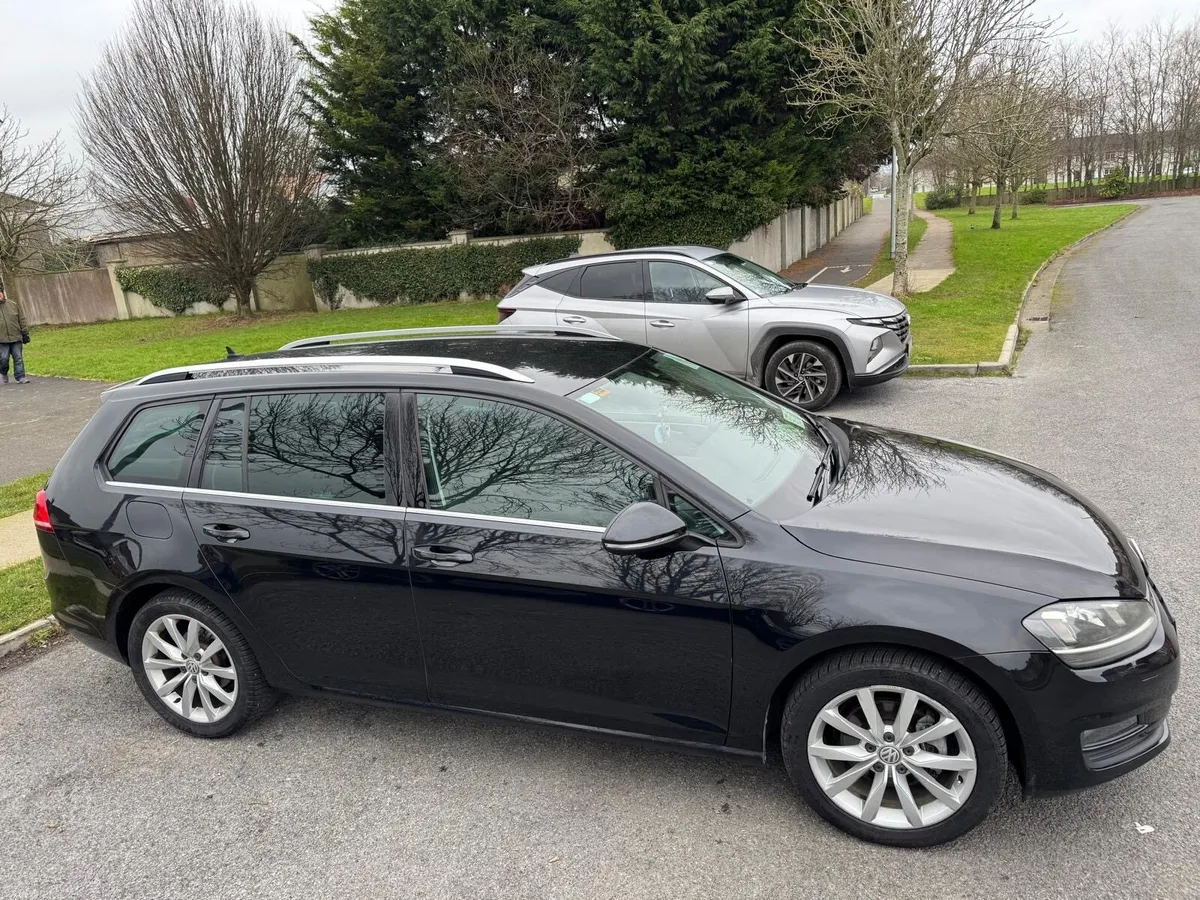 For Sale: 2017 Volkswagen Golf Estate – Black - Image 1