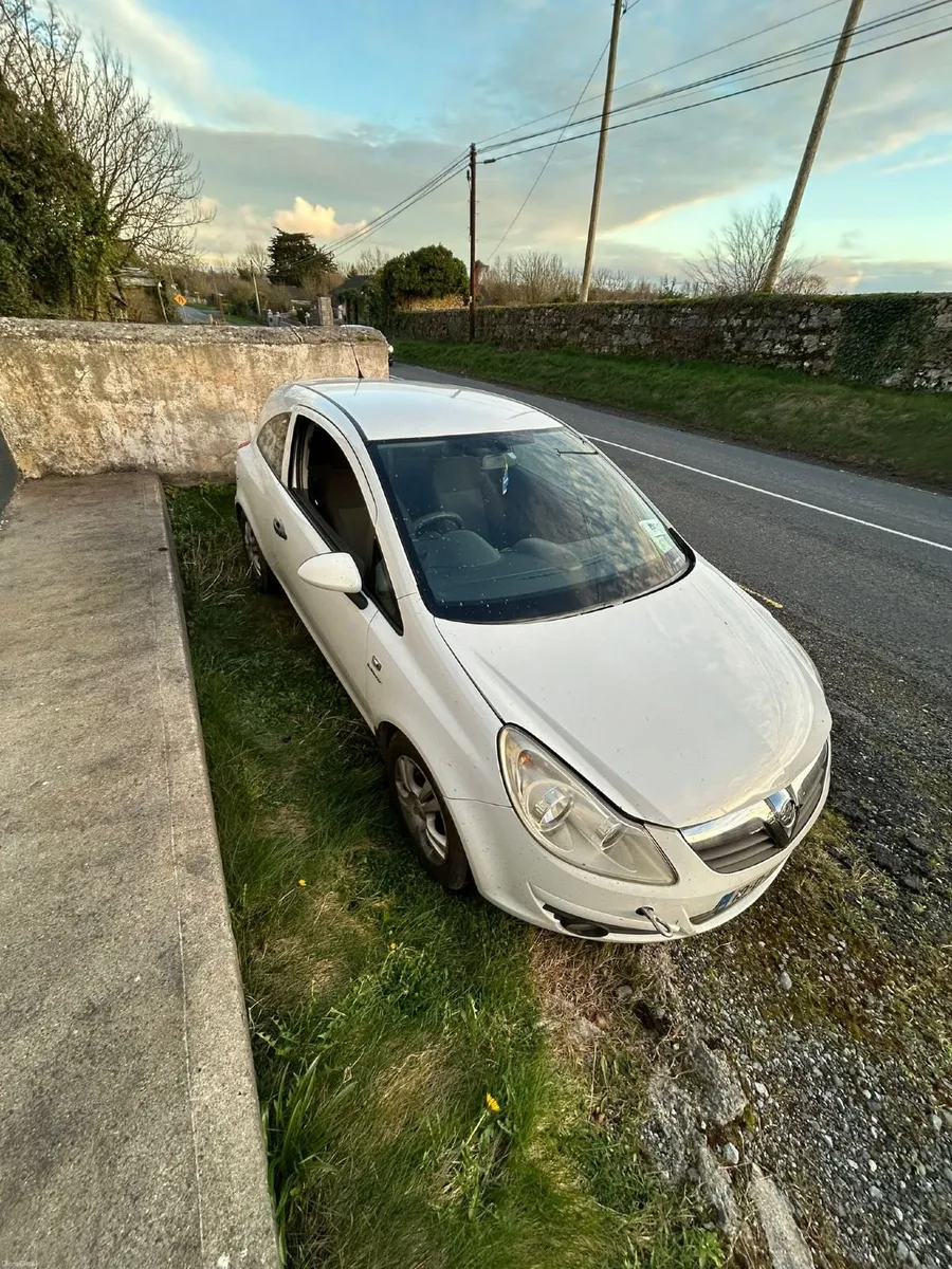 Vauxhall Corsa 2010 - Image 4