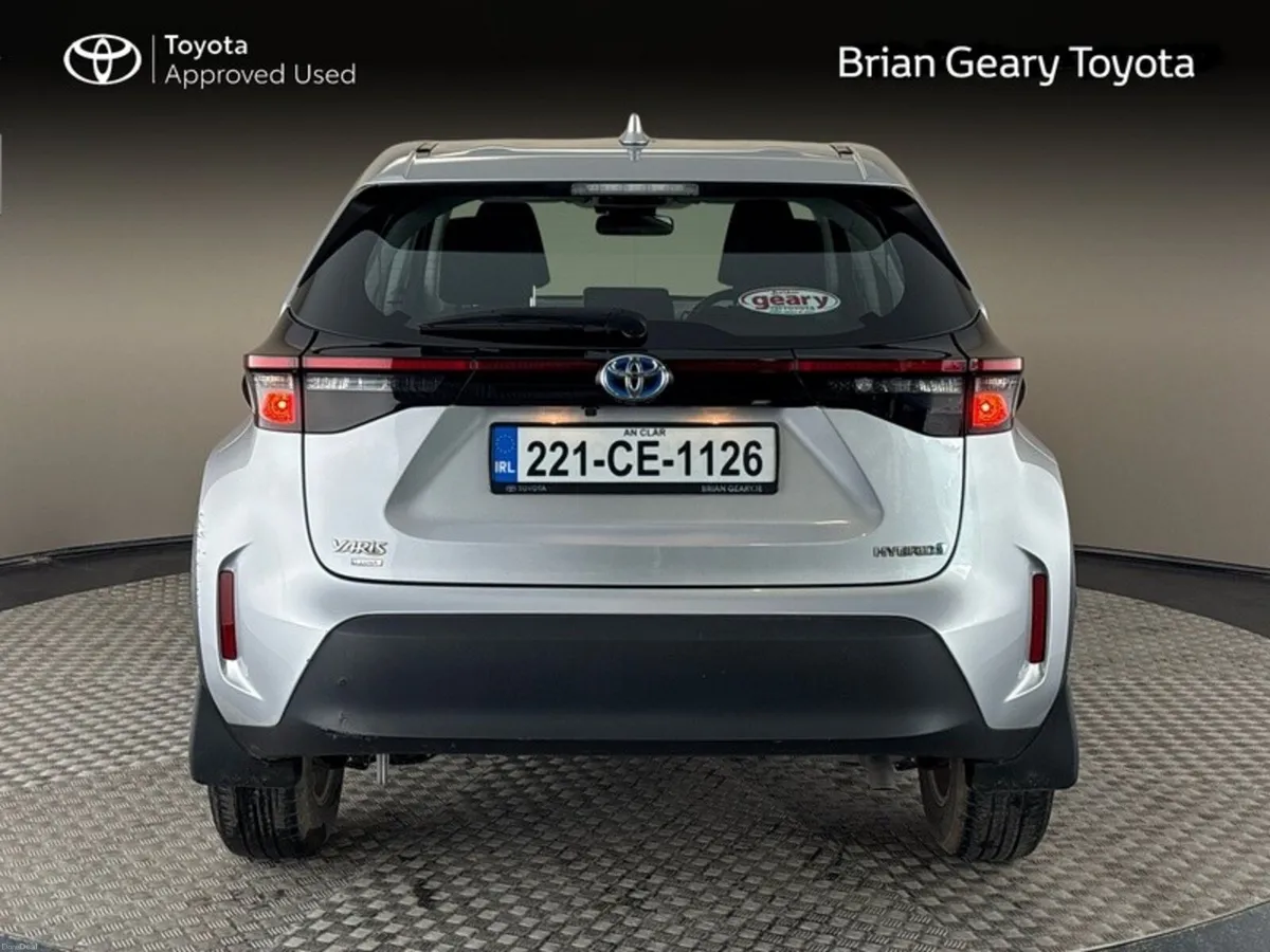 Toyota Yaris Cross HYBRID LUNA - Image 4