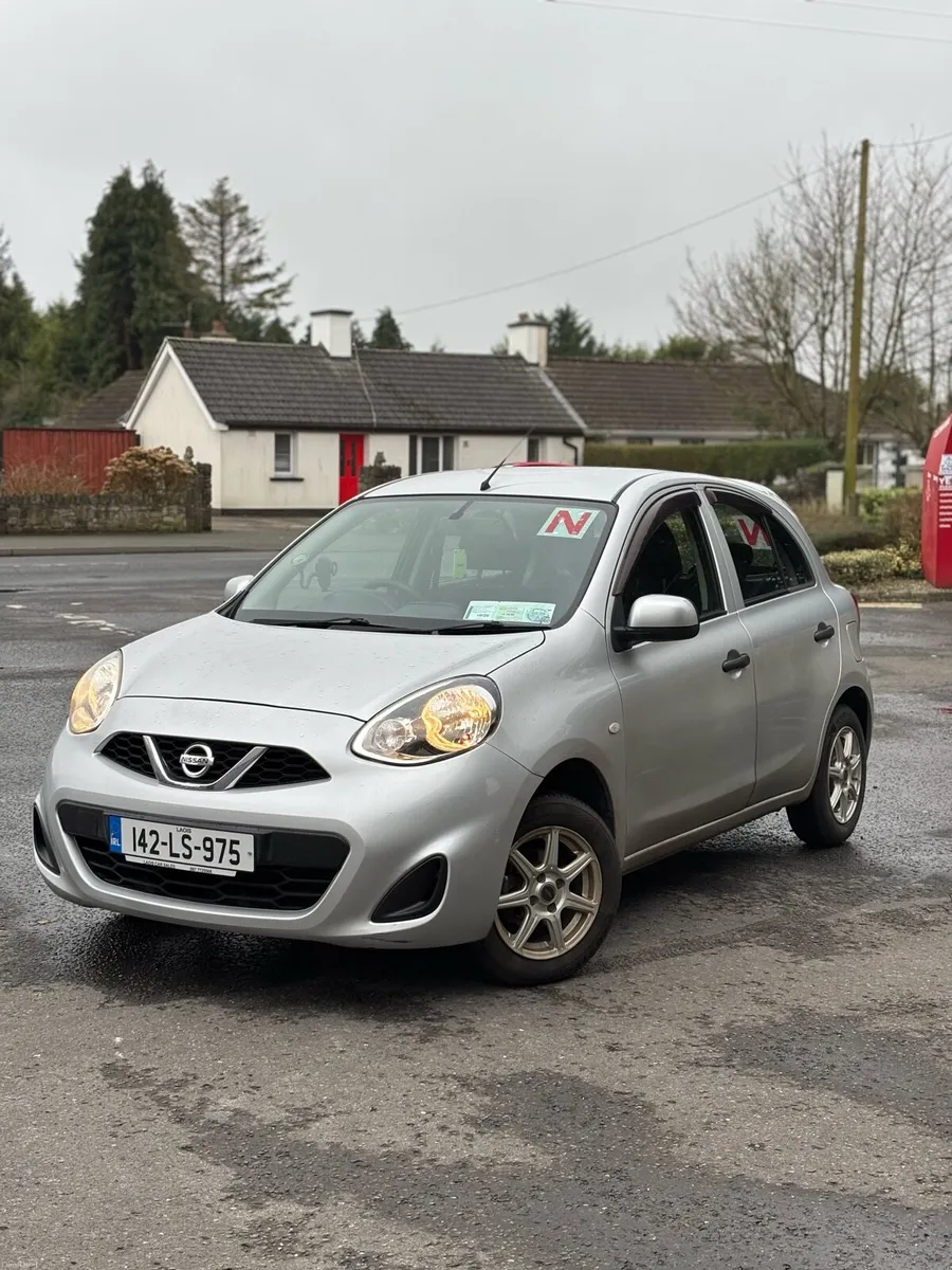 Automatic Nissan March - Image 2