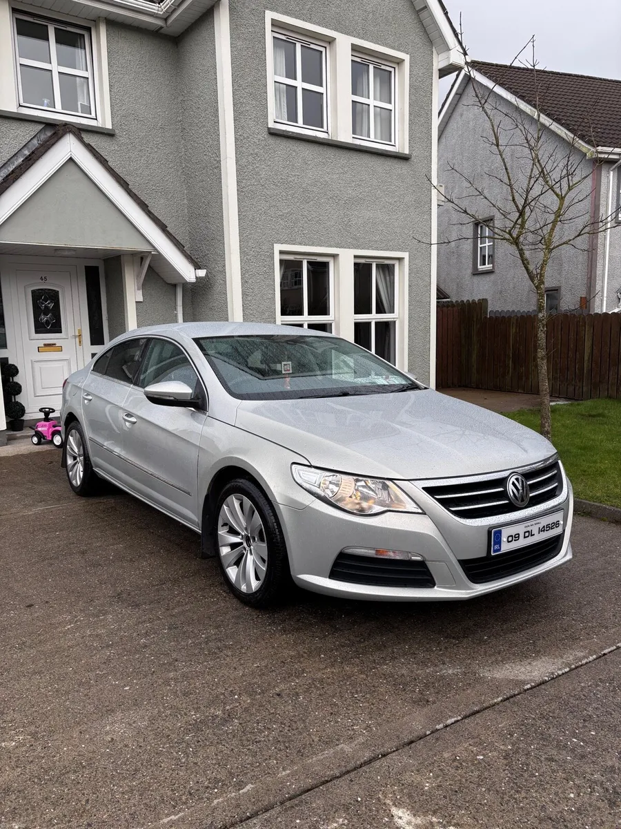 2009 VW Passat CC - Image 1