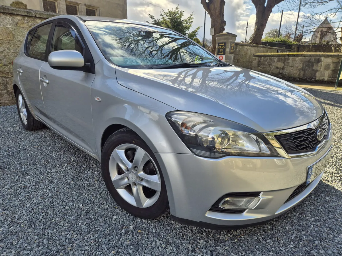 Mint Kia Ceed 2012 COMES WITH NEW NCT - Image 1