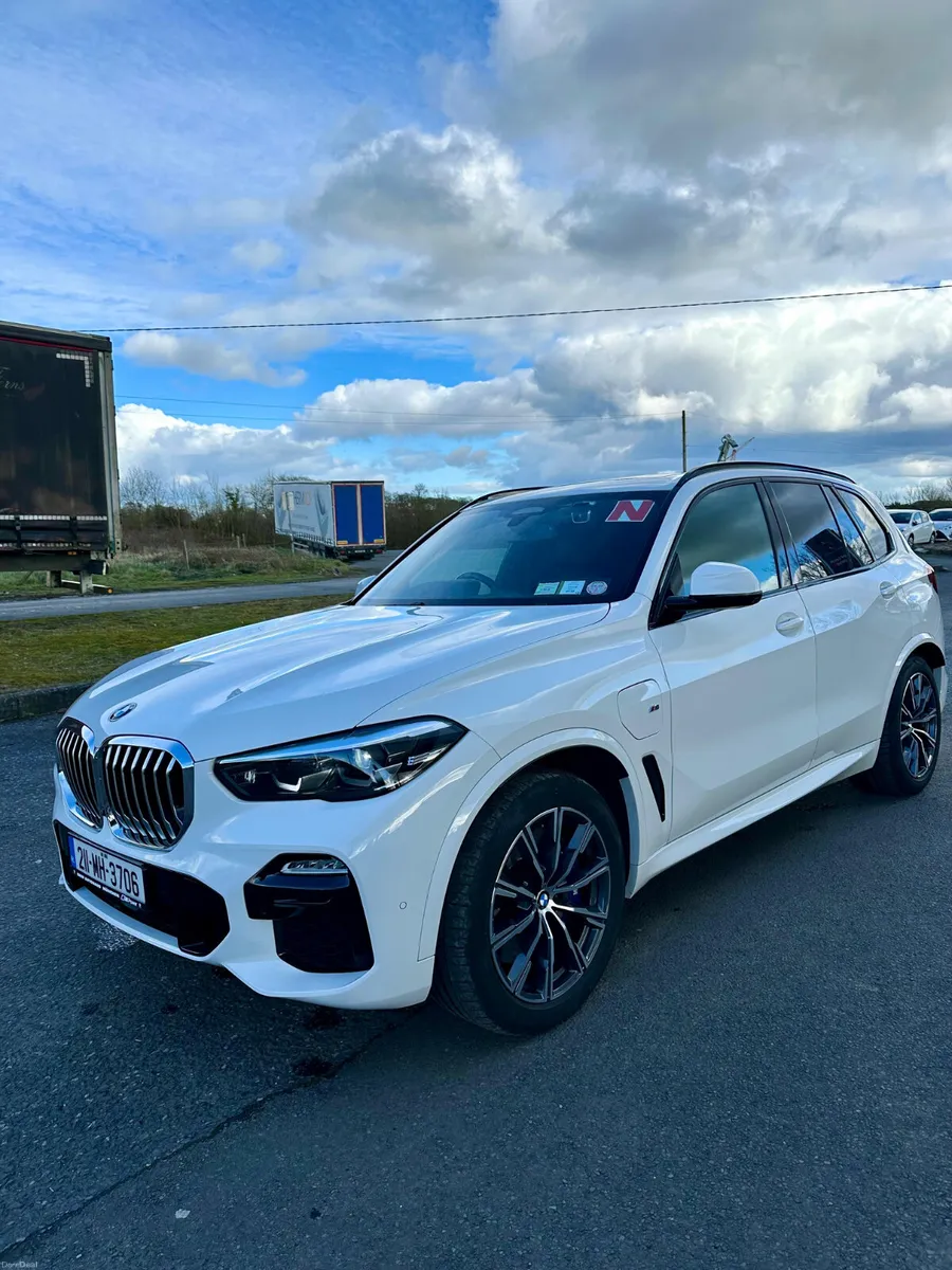 BMW X5 2021 45e  M Sport 3.0L Petrol Hybrid - Image 5