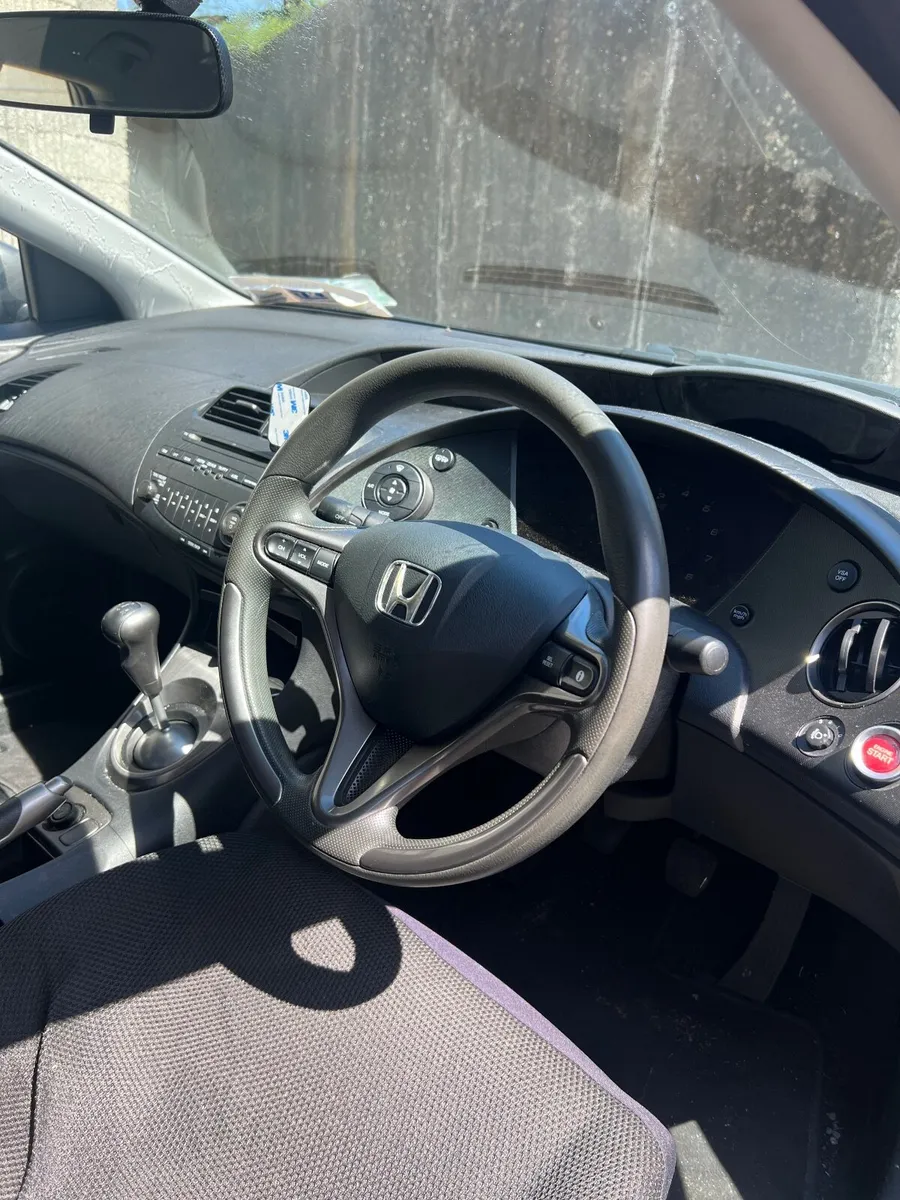 Honda Civic 2009 - Image 3