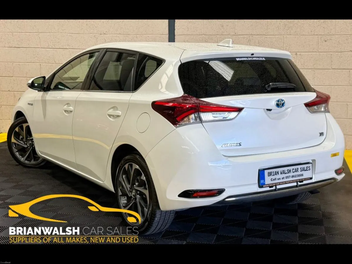 Toyota Auris 162 G Package Leather seats - Image 3