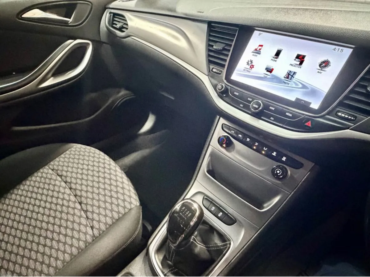 Opel Astra 1.6 CDTI ECOFLEX TECH LI LINE S/S 5DR - Image 4