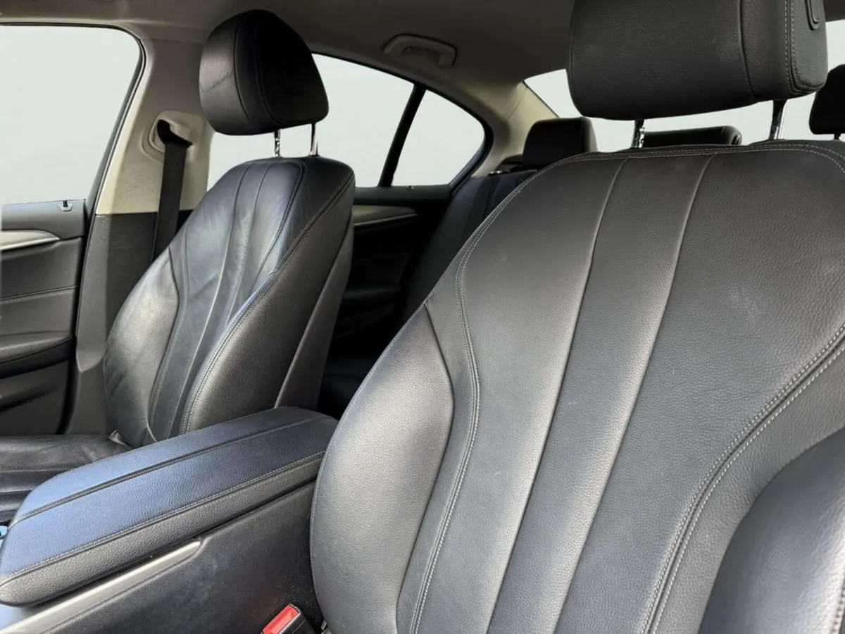 BMW 5-Series 520 D G30 SE 4DR Auto - Image 4