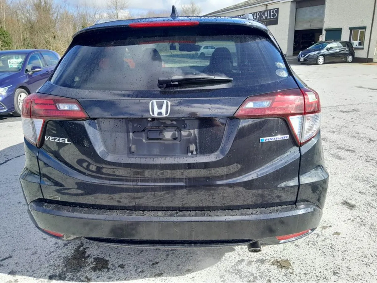 Honda Vezel 152 1.5 Hybrid Z - Image 4
