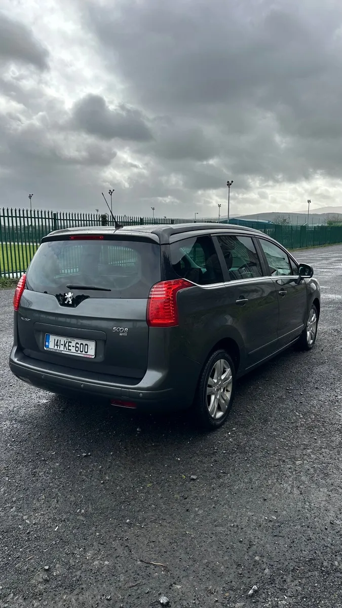 Peugeot 5008 1.6 Diesel *NEW NCT 01-2027* - Image 4