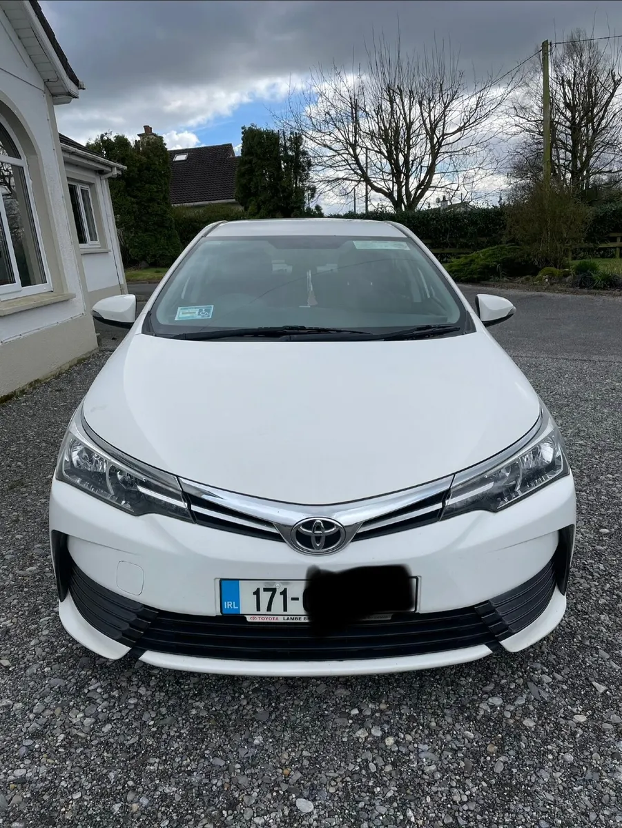 Toyota Corolla 2017 - Image 1