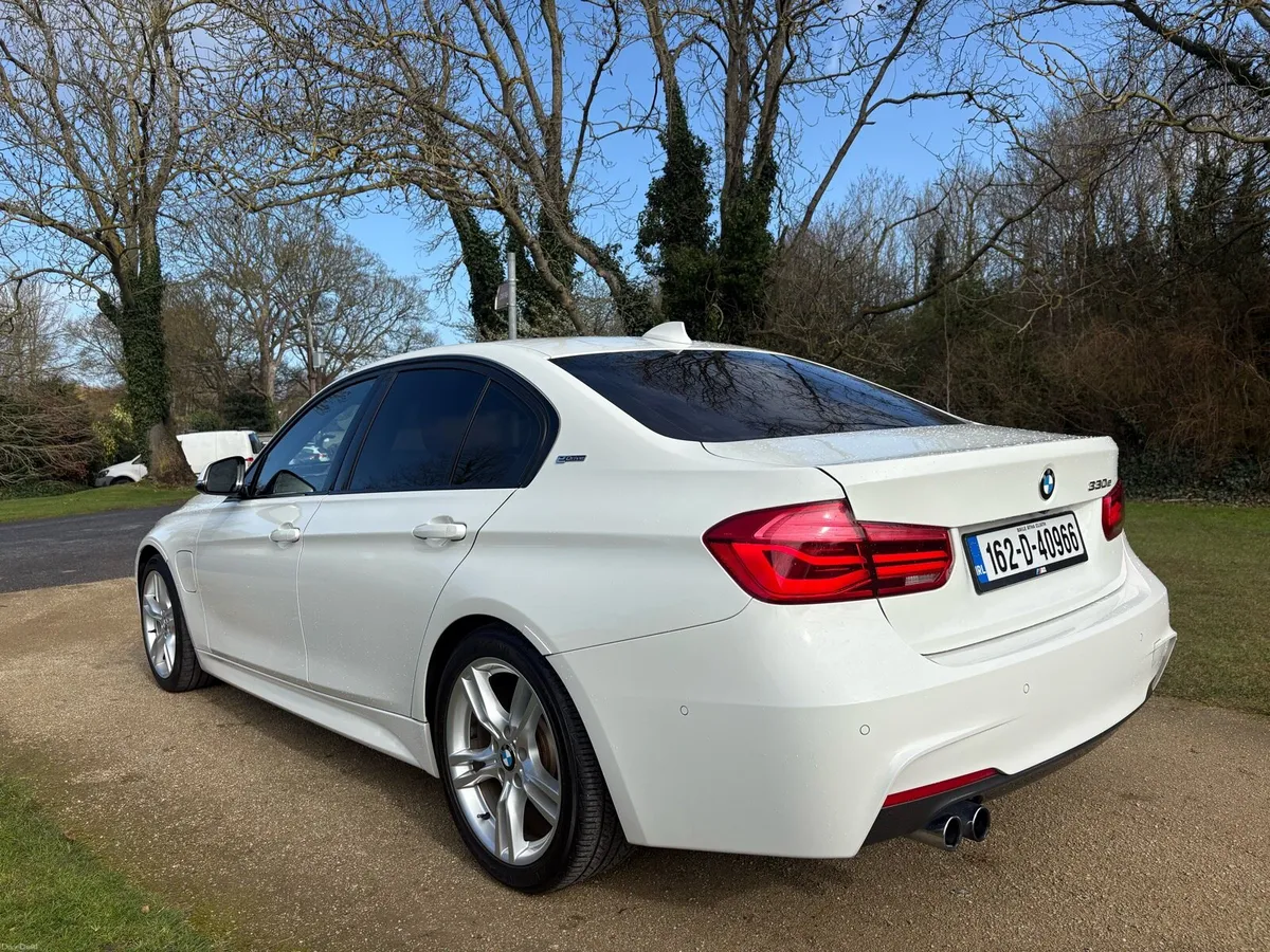 BMW 330E M SPORT - Image 3