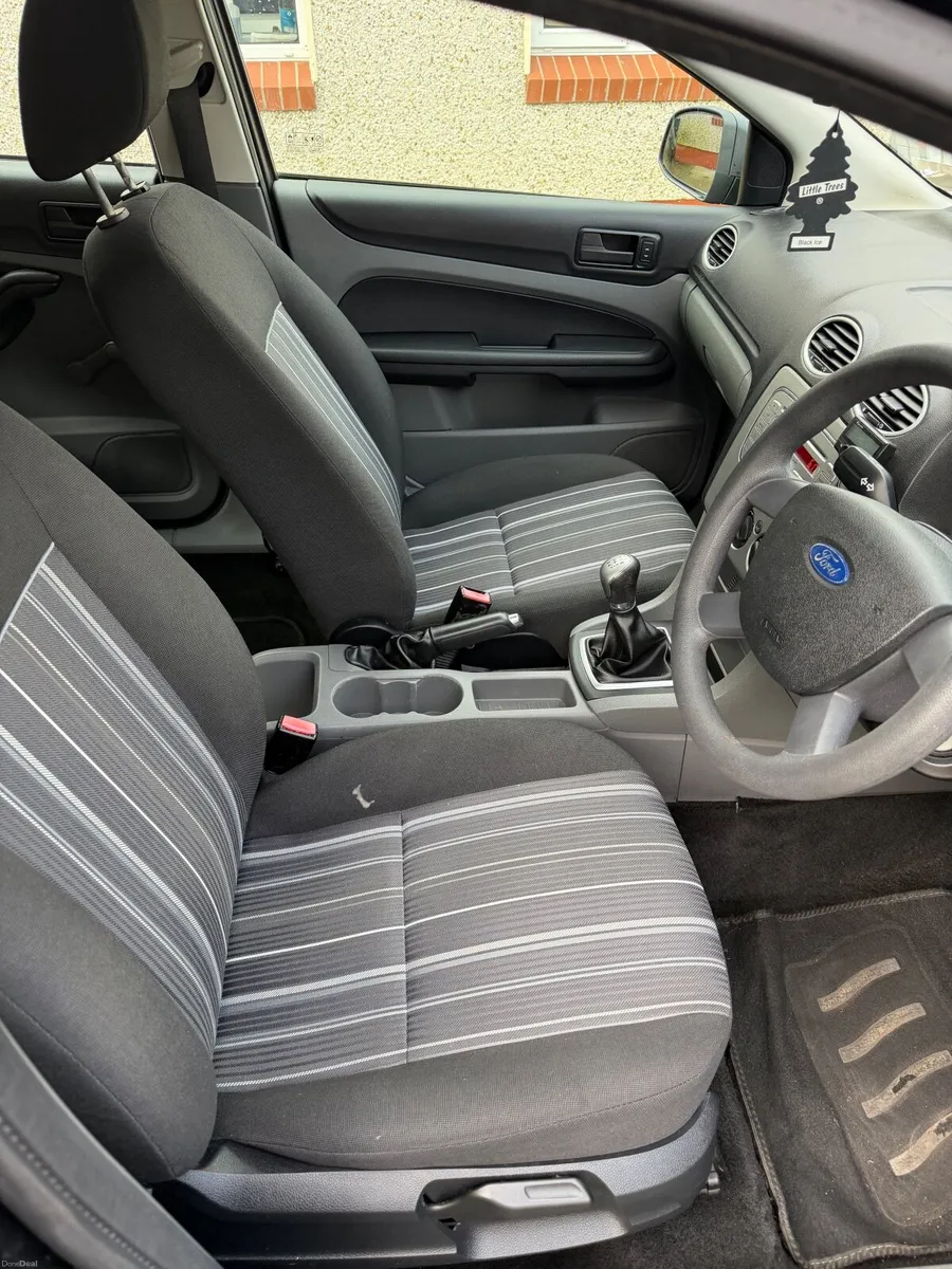 Ford Focus 2009 - Image 3