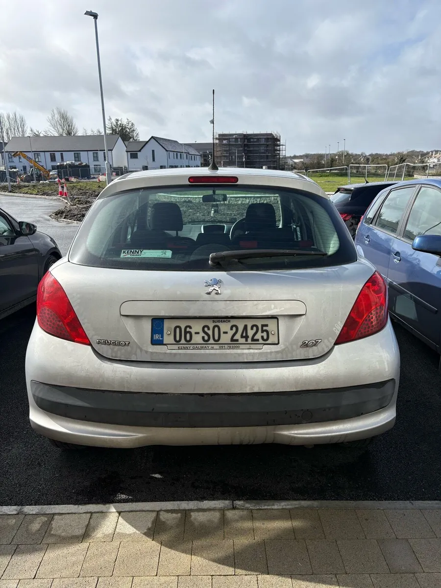 06 Peugeot 207 - Image 2