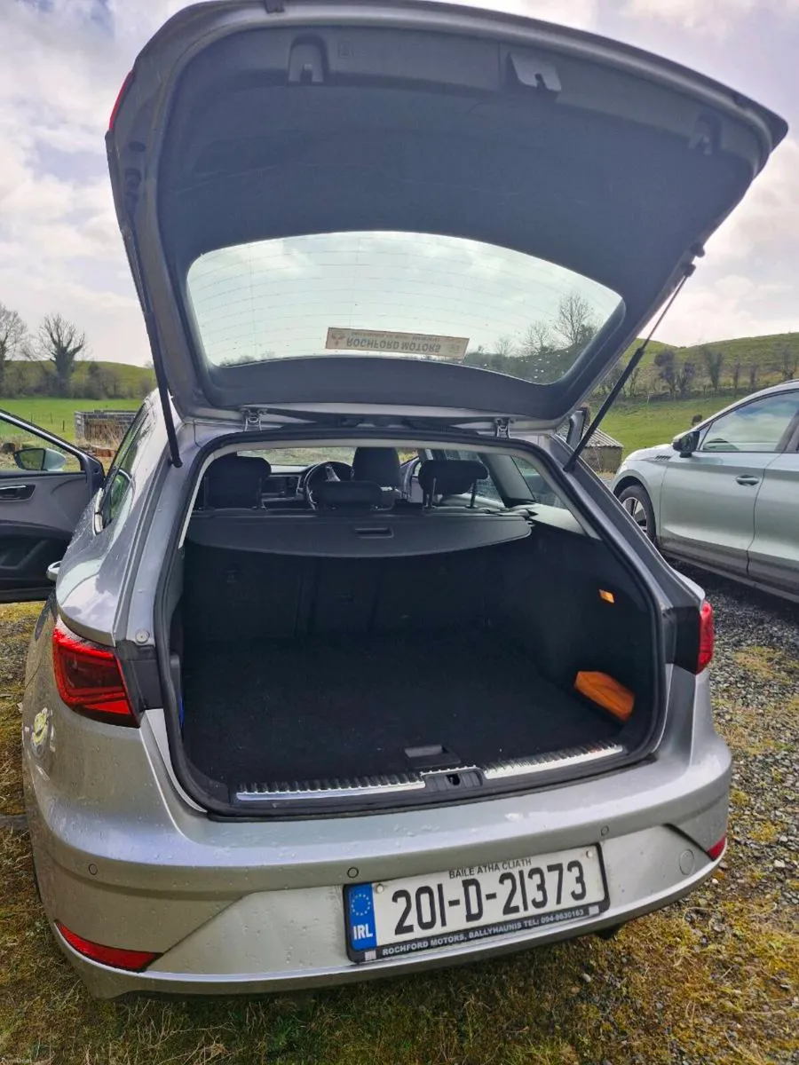 Seat Leon Estate LOW MILEAGE - Image 4