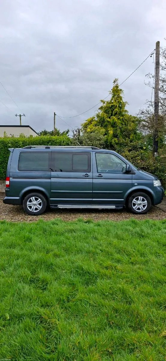 Volkswagen Caravelle - Image 1