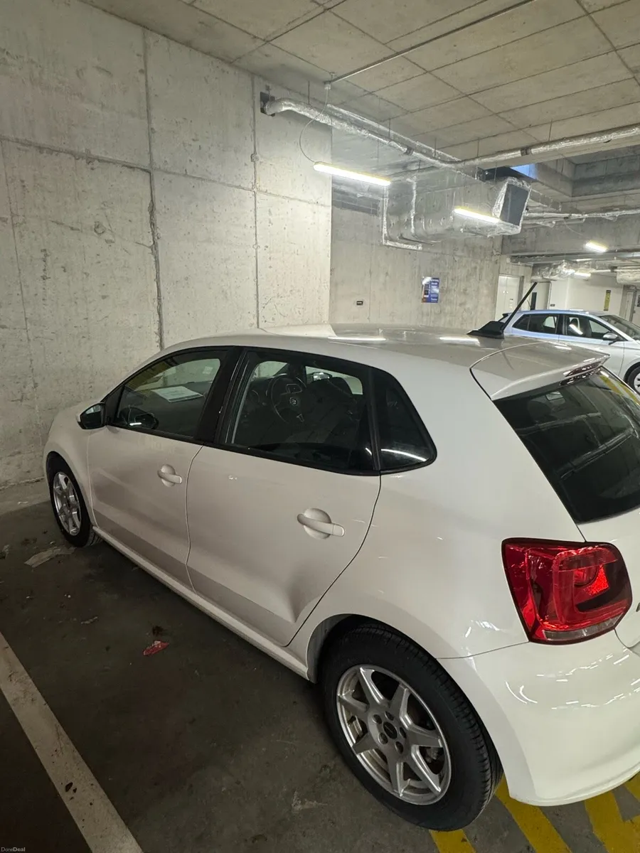 VW POLO 1.2 TSI 2014 AUTO 2 Keys 47,000KM ! - Image 4