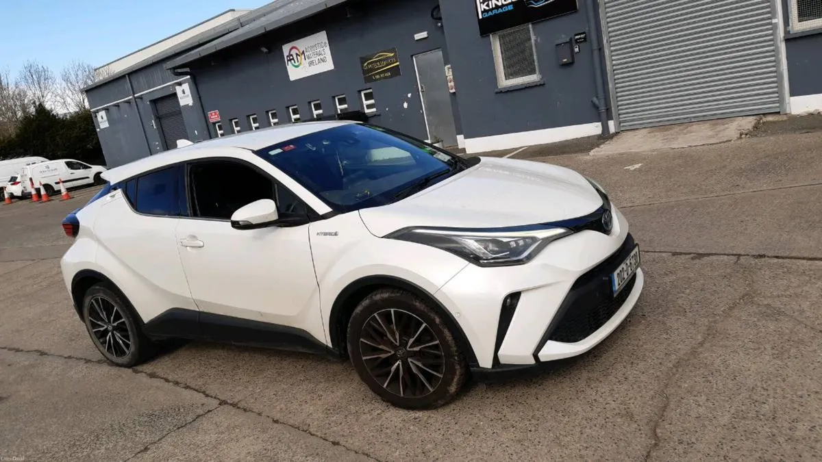202 Toyota chr hybrid - Image 1