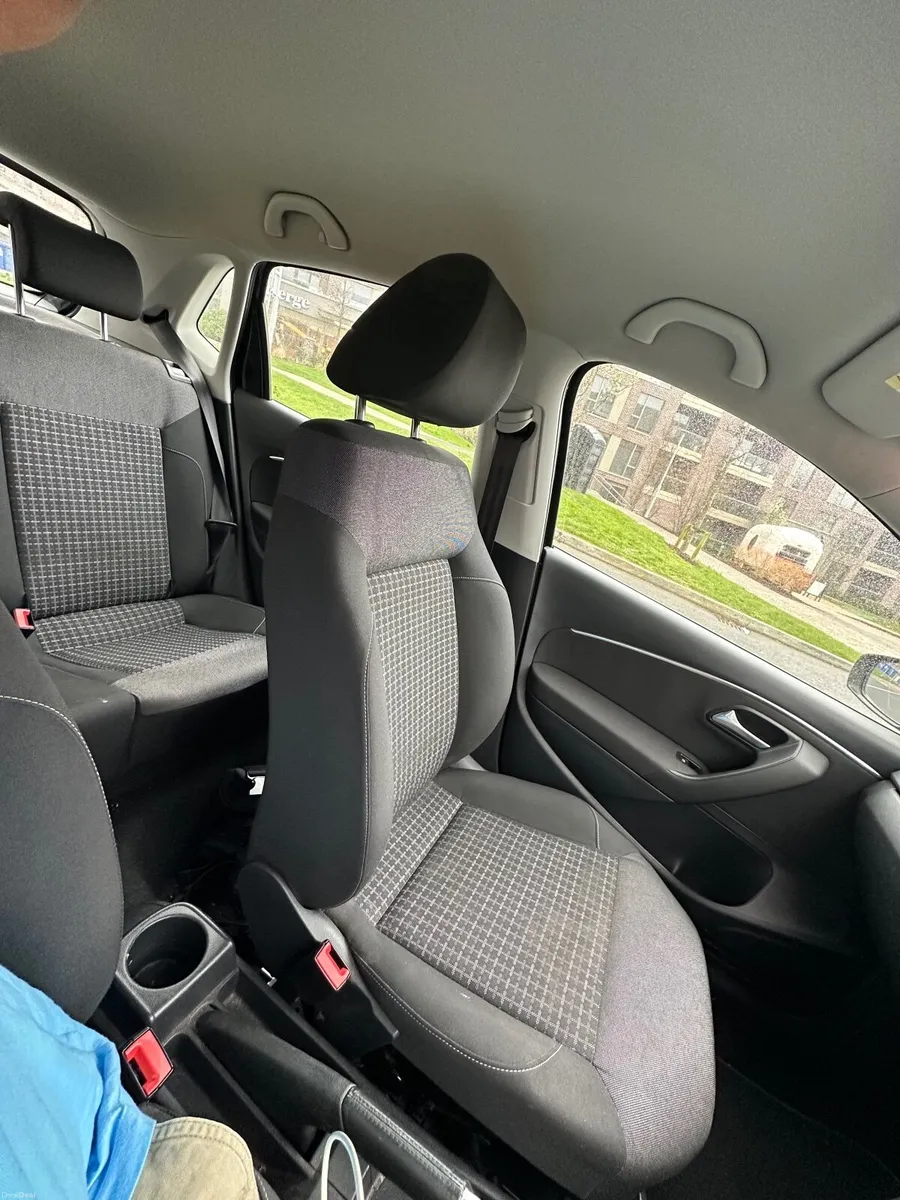 2014 Volkswagen Polo 1.2L TSI Automatic Black - Image 3