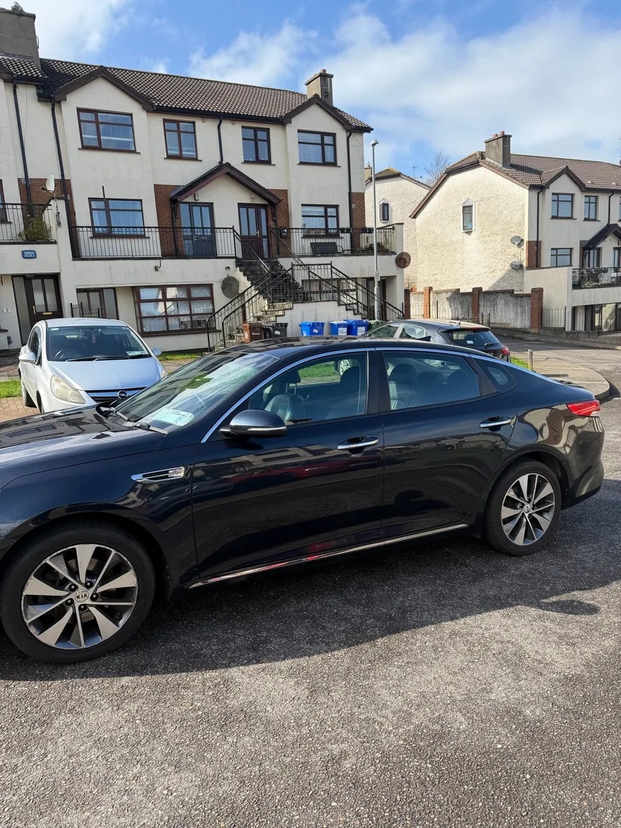 Kia optima low km - Image 3
